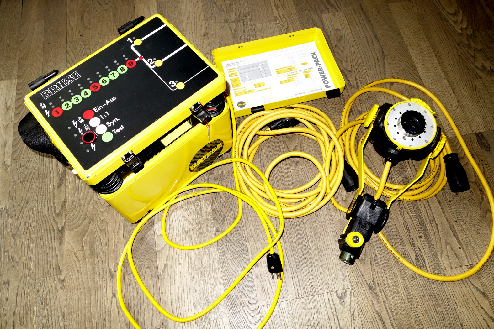 Briese SM 1.600 Blitzgenerator mit Blitzkopf